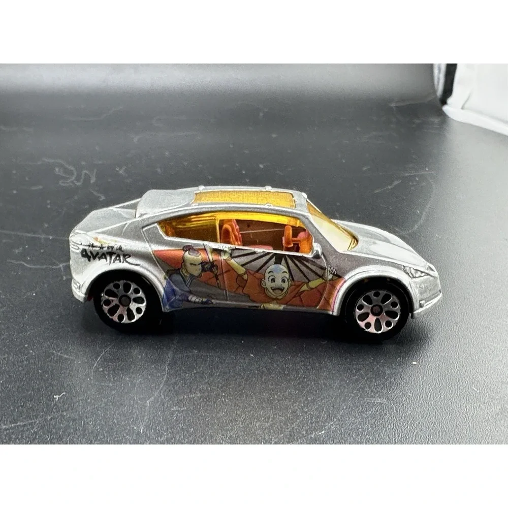 Matchbox Silver Avatar 2001 Pontiac Piranha 1:59 Nickelodeon Special Edition Car